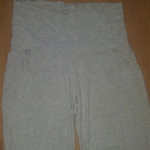 A Pea in the Pod maternity sleep pants